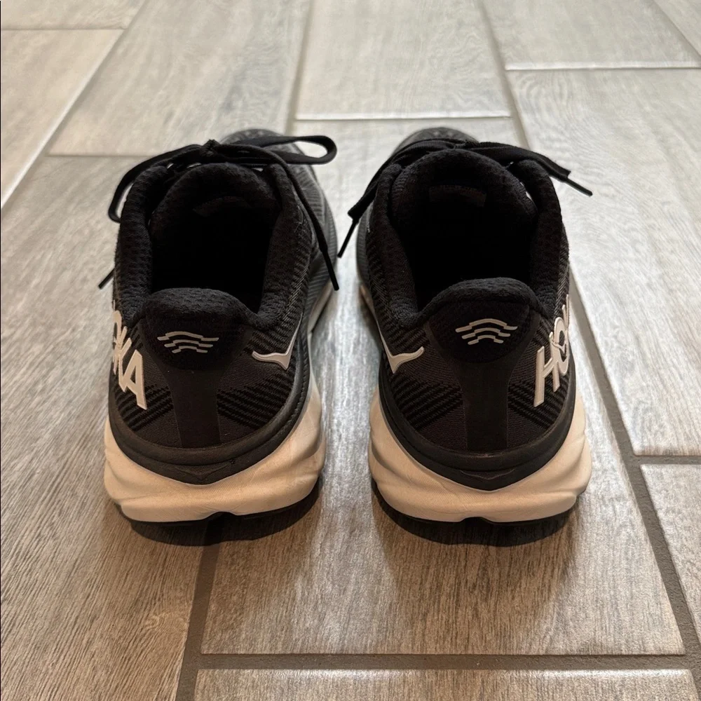 Hoka Clifton 9 Black and White Running Shoes - Picture 4 of 16